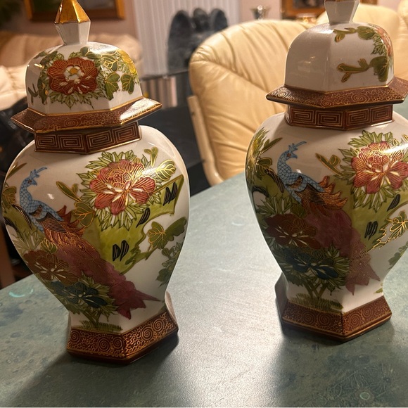 Satsuma Kutani Undated Asian Painted Vase Set - Picture 1 of 8